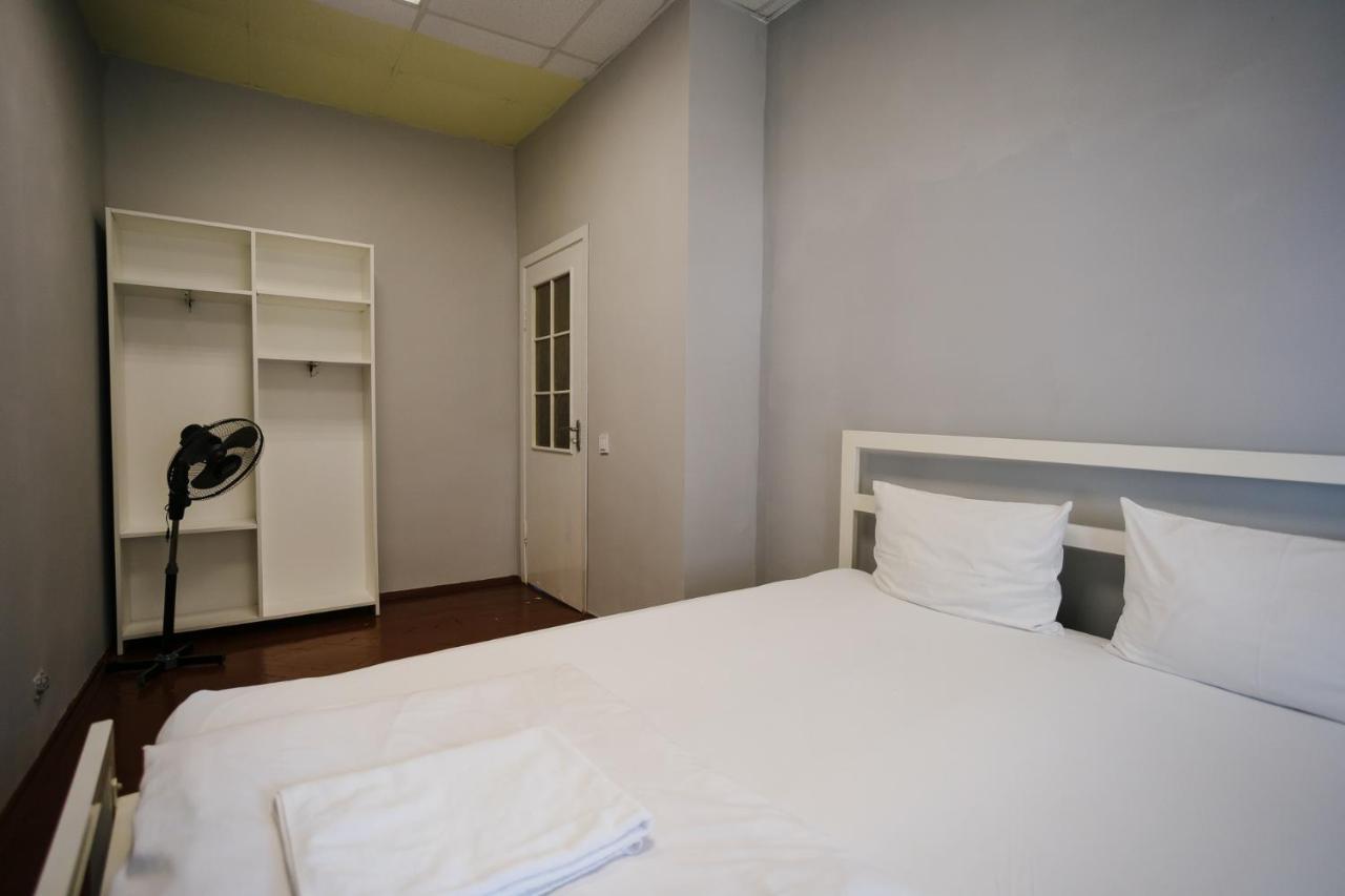 P2B Hostel & Bar Kiev Ngoại thất bức ảnh